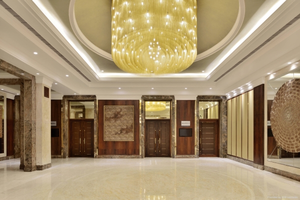 Sheraton Grand Pune Bund Garden Hotel